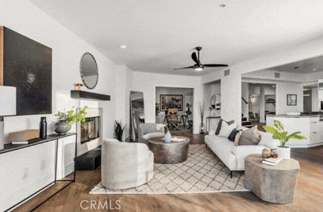 Building Photo - 6422 Weidlake Dr