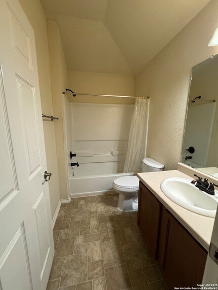 Building Photo - 5702 Canterbury Run