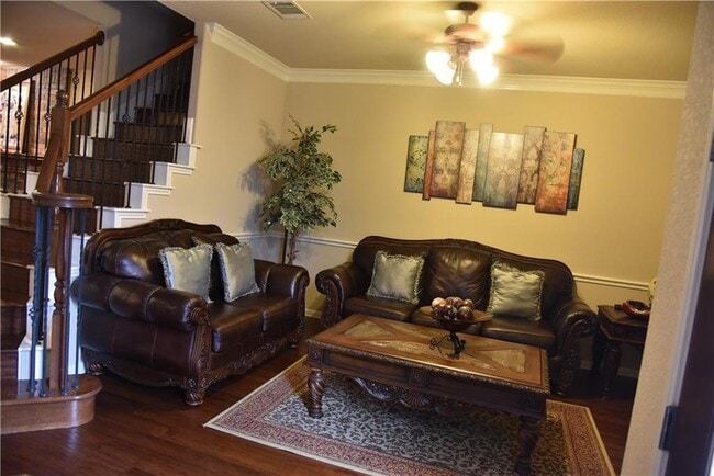 Building Photo - 9500 Lisi Anne Dr