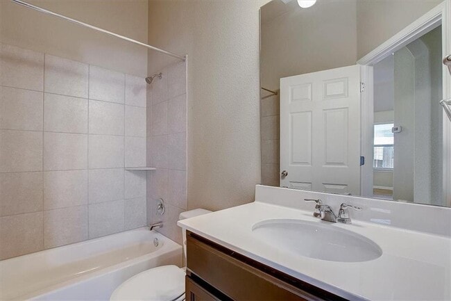 Building Photo - 2005 Alyssas Dr