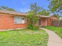 Building Photo - 2711 Duncan Dr