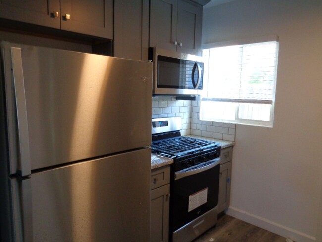 Building Photo - #1037-Osborn LLC