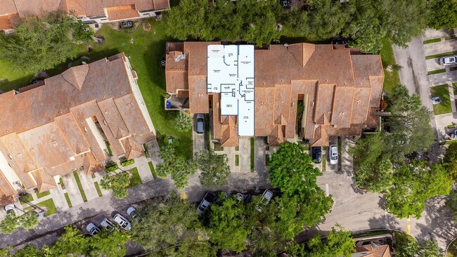 Building Photo - 3351 Emerald Oaks Dr