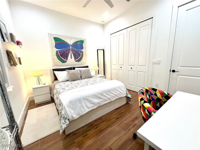 Building Photo - 510 12th Ave NE