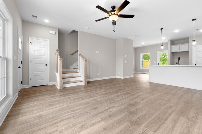 Building Photo - 217 Holywell Dr