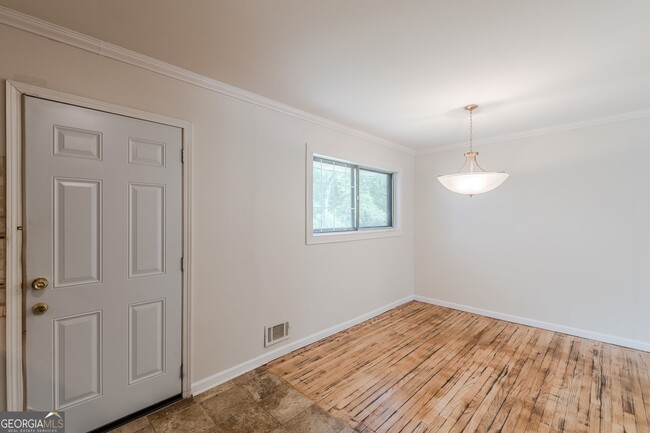 Building Photo - 1435 Cedar Creek Ln