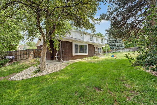 Building Photo - "Spacious 4-Bedroom Oasis with 4 Full Baths in Prime Englewood Location – 3306 Sq. Ft. of Comfort...