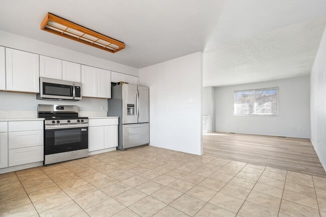 Building Photo - 1377 Youngfield St