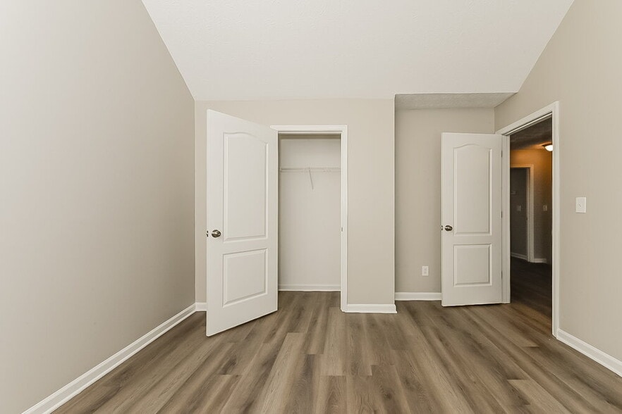 Building Photo - 2407 Brookgate Way