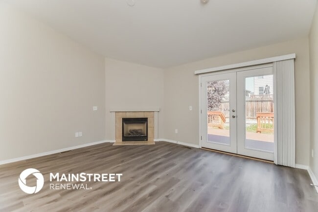 Building Photo - 7456 Prythania Park Dr