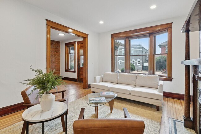 Building Photo - 1005-1017 W. 14th Ave.