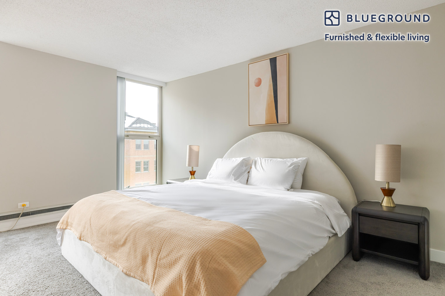 Building Photo - 5600 N Sheridan Rd