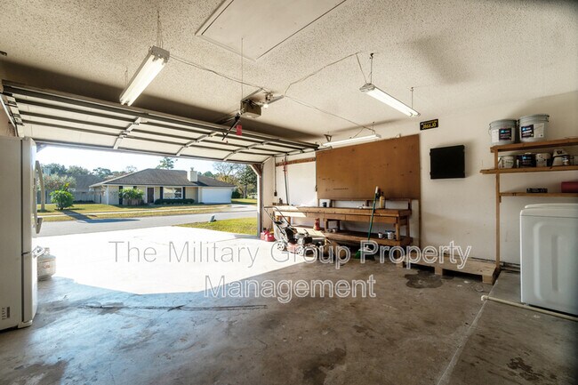 Building Photo - 341 Dijon Dr S