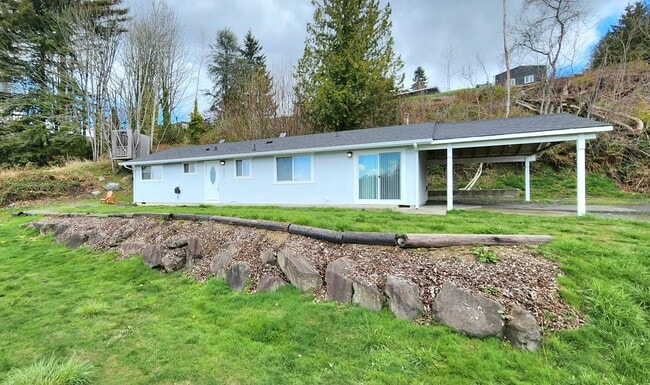 Building Photo - 3 Bedroom / 1 Bath Home in Lake Stevens with View