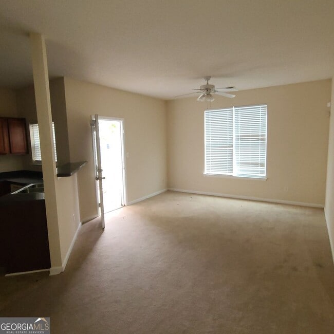 Building Photo - 2290 Nicole Dr