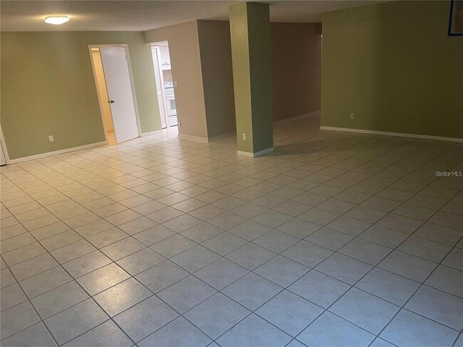 Building Photo - 851 Bayway Blvd