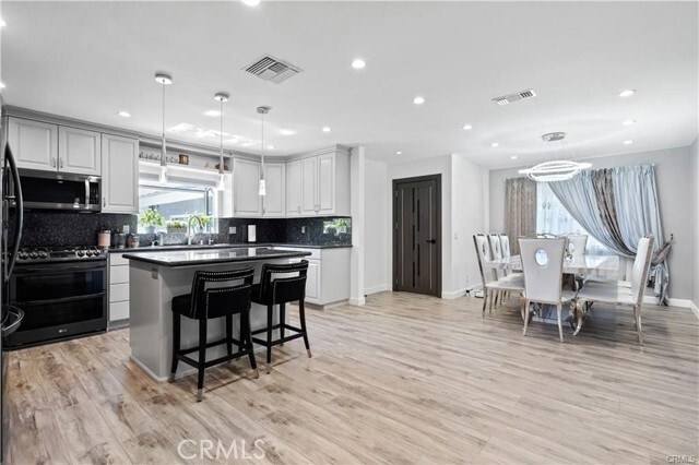 Building Photo - 17140 Stare St