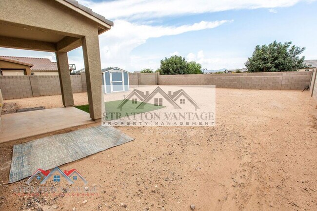 Building Photo - 43620 W Mescal Dr