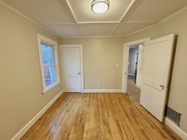 Building Photo - 43 Washington St