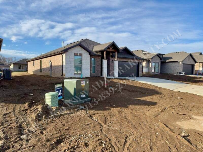 Building Photo - NEW Build 3 Bed 2 Bath Home in Stone Ridge...