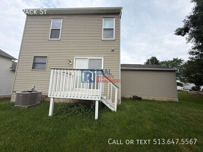 Building Photo - 604 Pack St