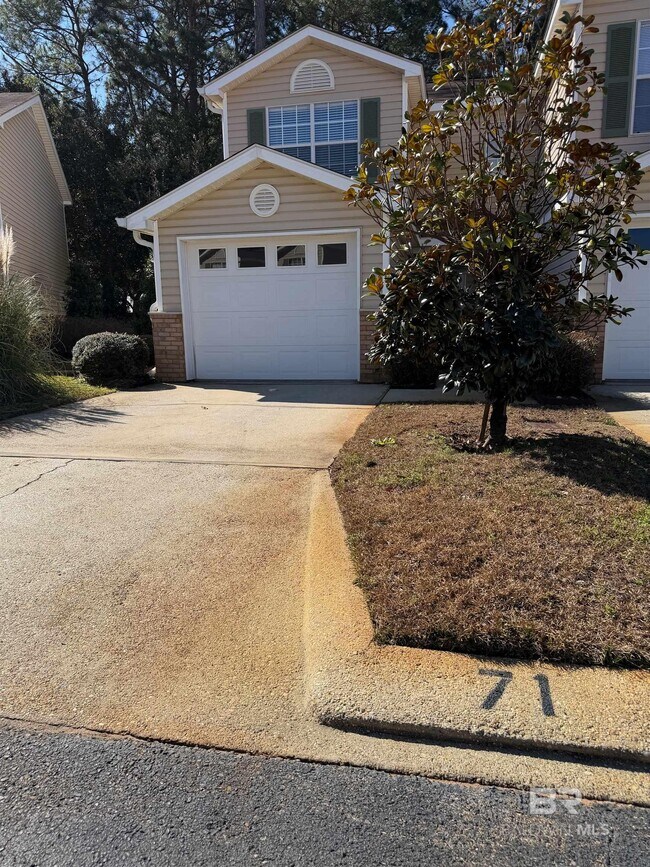 Building Photo - 1517 Regency Rd