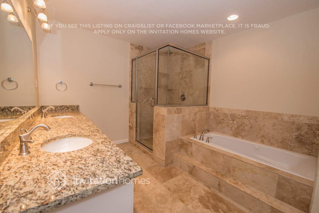 Building Photo - 209 King Trail