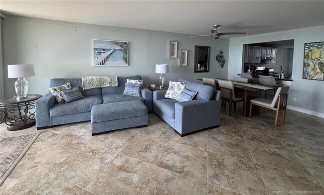 Building Photo - 10000 S Ocean Dr