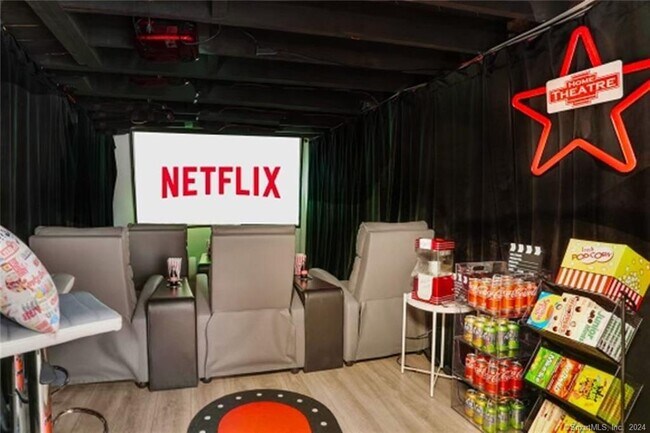 Building Photo - 61 Hillandale Rd