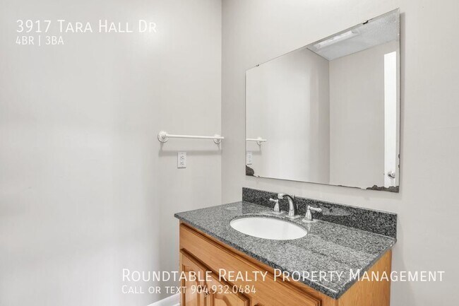 Building Photo - 3917 Tara Hall Dr