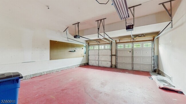 Building Photo - 104 Briar Ct