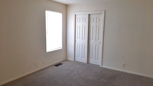 Building Photo - 4 Bedroom, 2.5 Bathroom! Lovely Home Coming Soon!