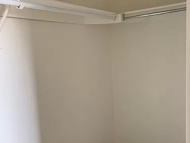 Building Photo - 2280 Pinyon Jay Dr