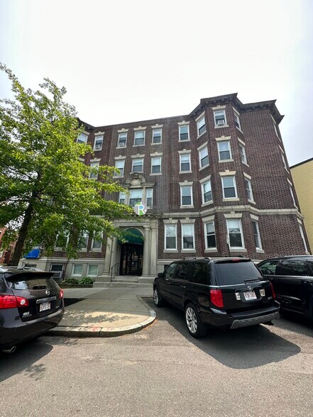Building Photo - 1350 Commonwealth Ave