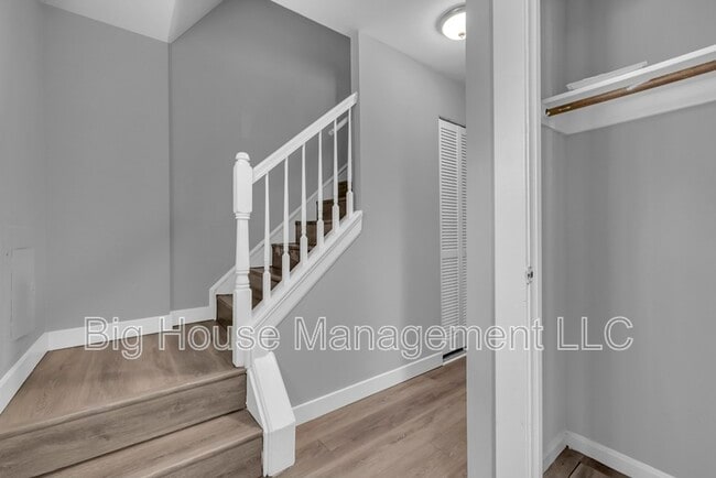 Building Photo - 3387 Ryon Ct