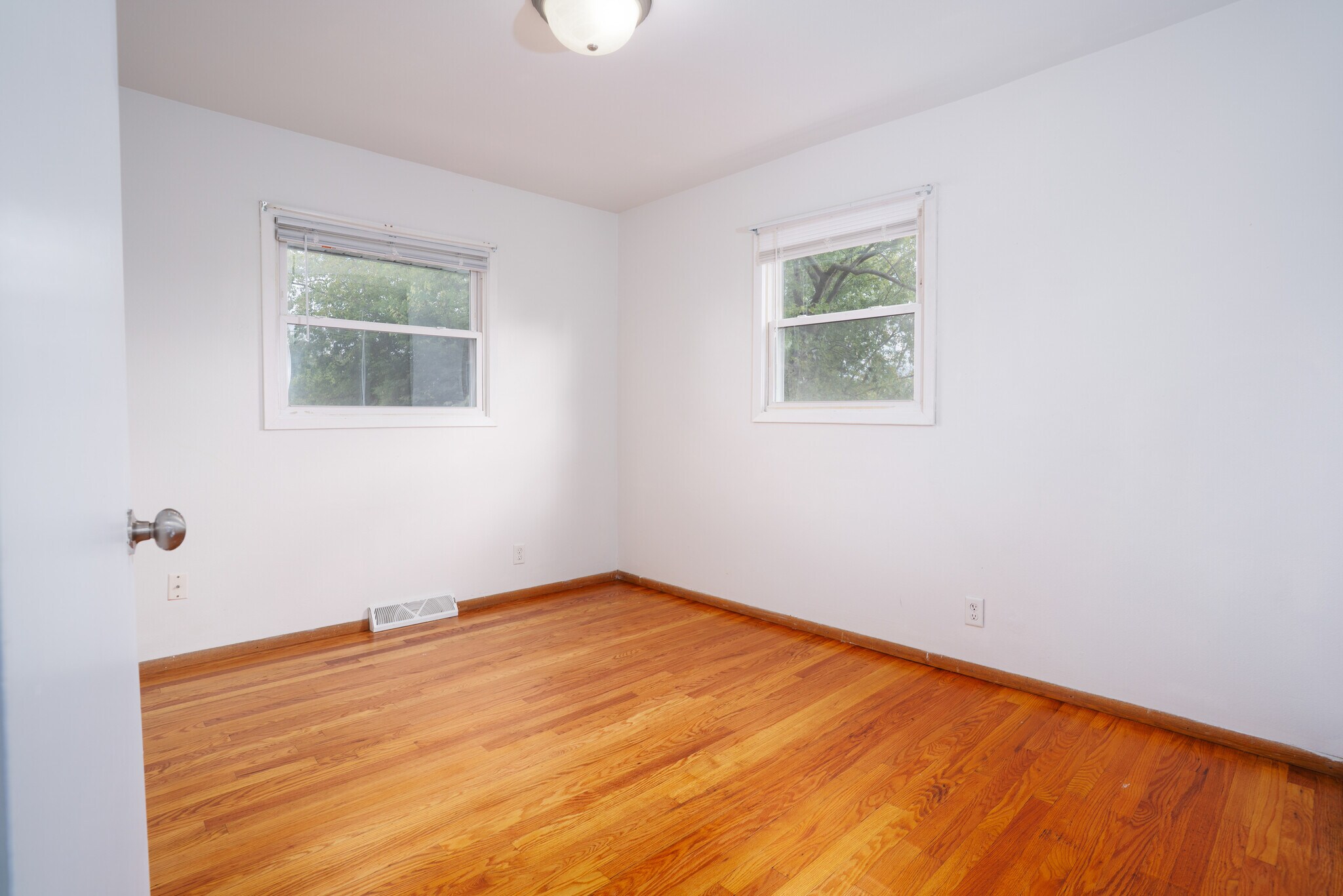 Building Photo - 1428 Josephine St