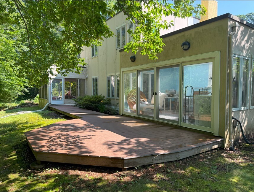 Rear Deck - 1013 Overbrook Rd