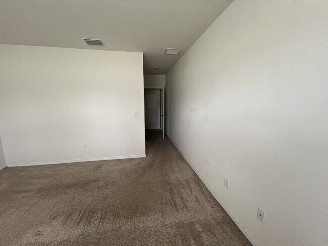 Building Photo - 9704 Pepper Tree Trl