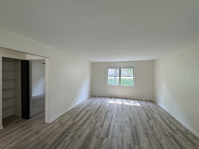 Building Photo - 458 N Lake Shore Dr