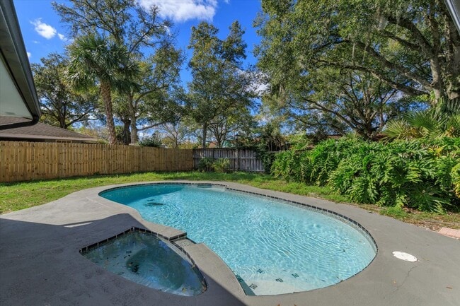 Building Photo - Chic 3-Bed Remodel with Pool in Elite School Zone