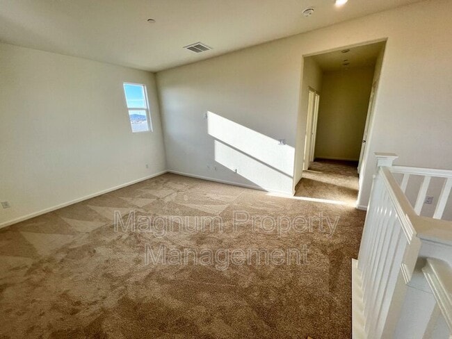 Building Photo - 31310 Reserve Dr