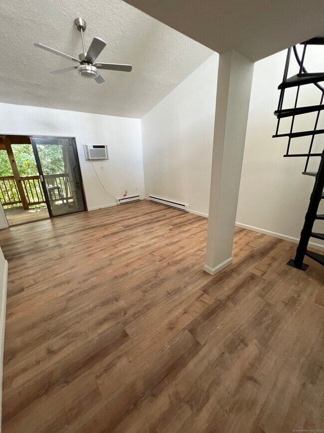 Building Photo - 174 Burgundy Hill Ln