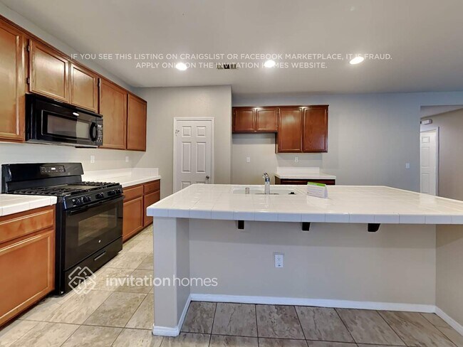 Building Photo - 34010 Leon St