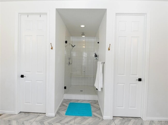 Building Photo - 5208 Silver Hare Ct