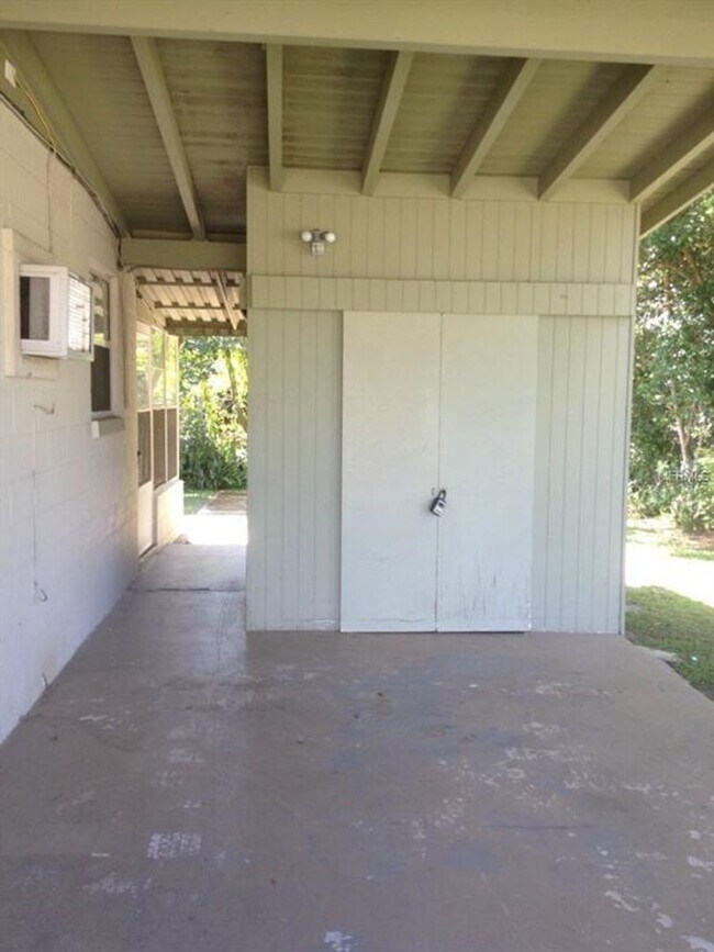 Building Photo - 2 Bed 1 Bath Home | Pet Friendly | Washer ...