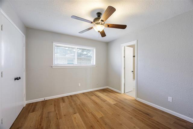 Building Photo - 1109 Edgewood Dr