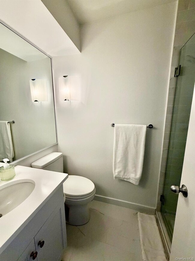 Building Photo - 33 Oakhill Ln