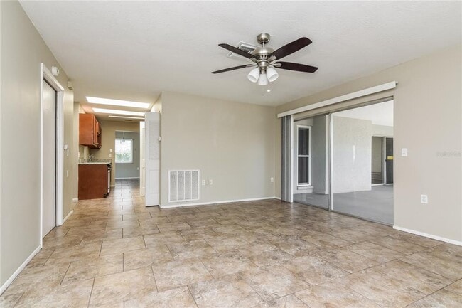 Building Photo - 7652 Atherton Ave