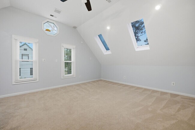 Building Photo - 20 B Freeman Drive Poquoson VA 23662
