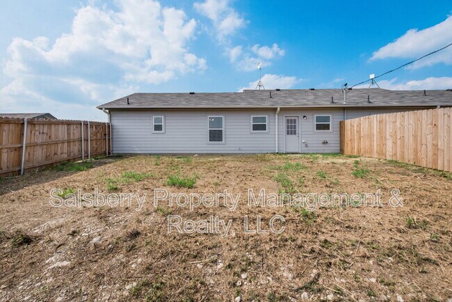 Building Photo - 140 Private Rd 4218